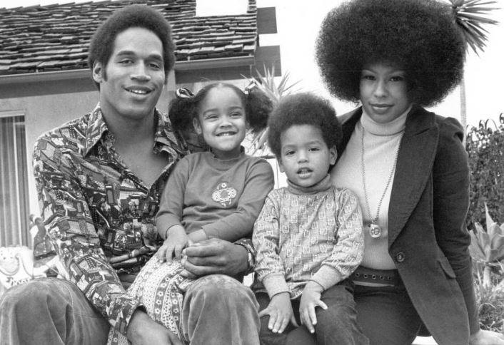 aaren simpson with family