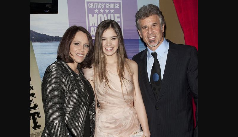 hailee steinfeld parents
